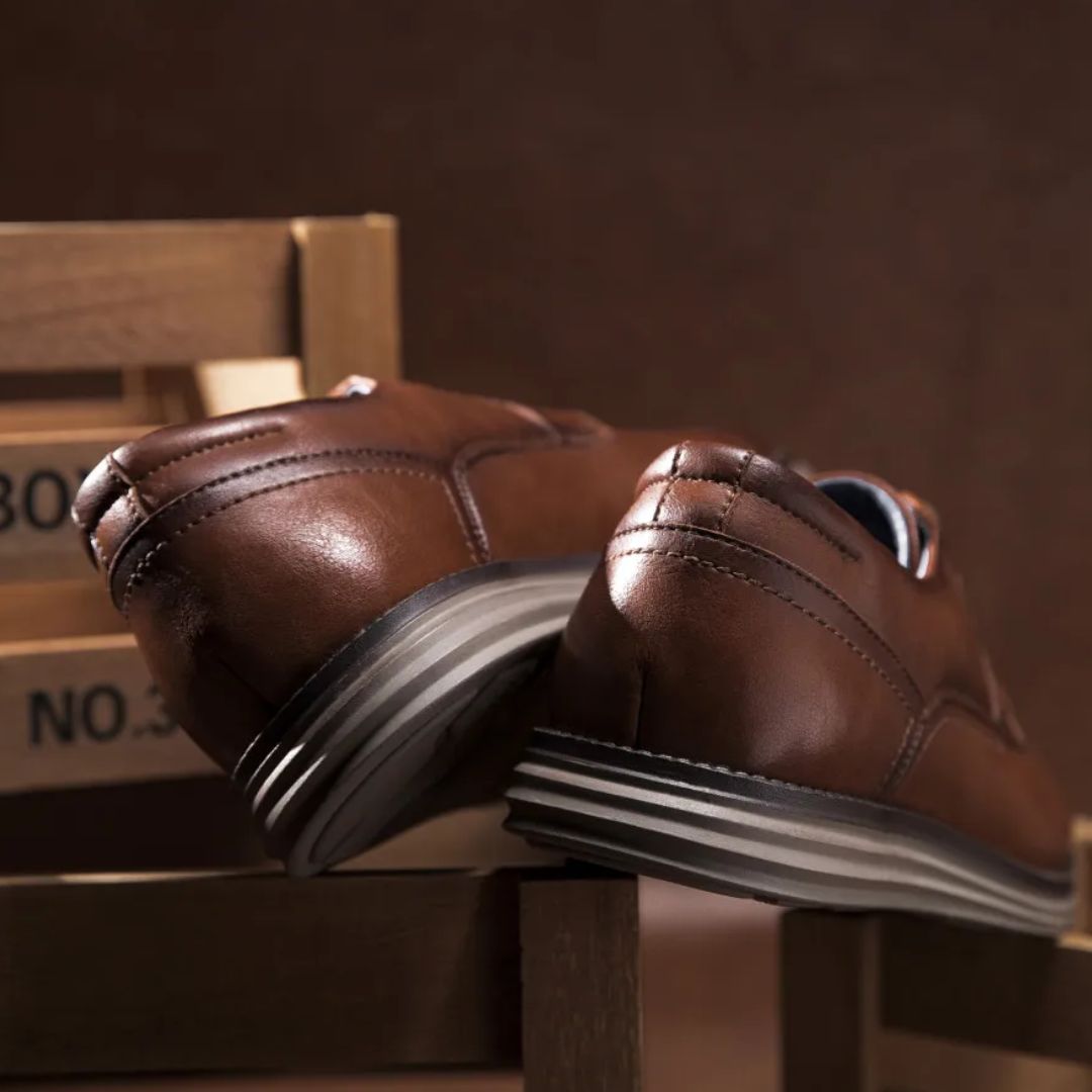 Herren-Derbyschuhe zum Schnüren mit Kontrastsohle-Footwear for men-Alpenkind
