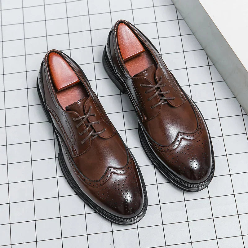 Herren Schnürschuhe mit Wingtip-Details und Perforierter Oberfläche-Footwear for men-Alpenkind