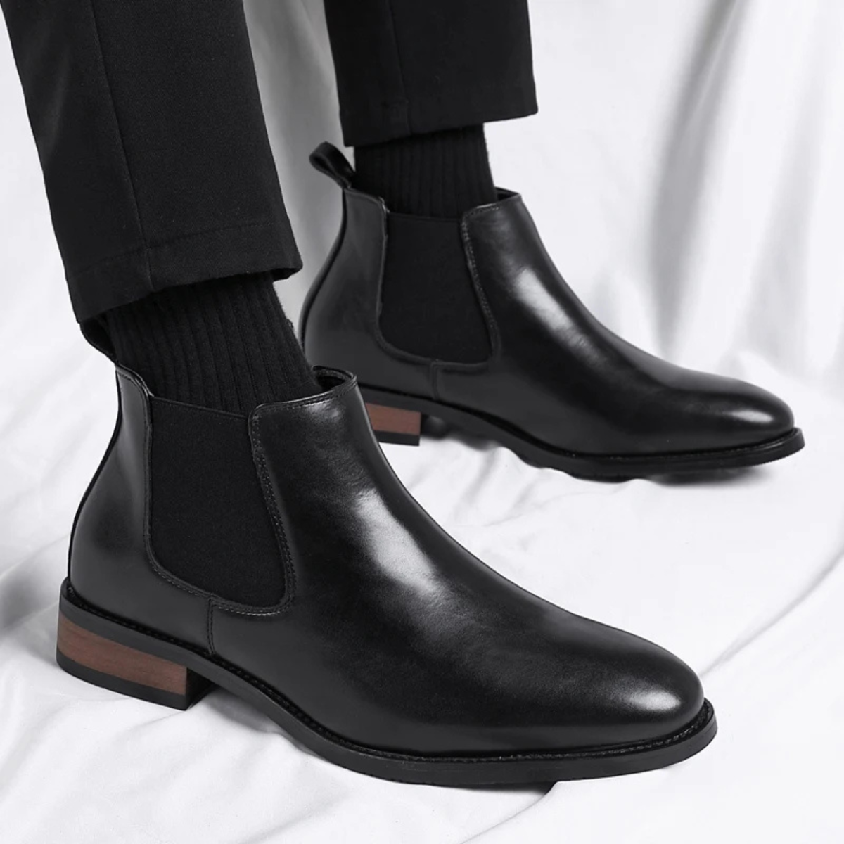 Herren Stiefeletten mit elastischen Seiteneinsätzen und Zuglaschen-Men Footwear-Alpenkind