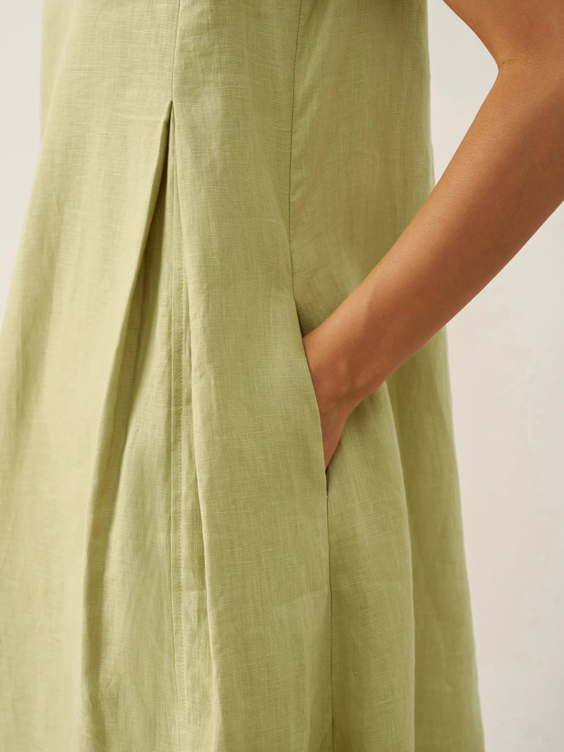 Ärmelloses Leinen-Midikleid mit V-Ausschnitt für Damen-Midi Dress-Alpenkind