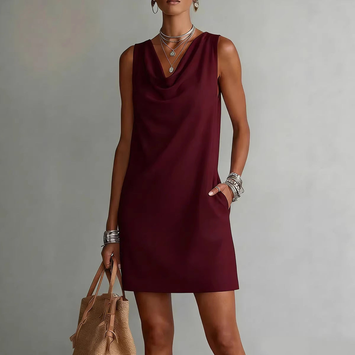 Ärmelloses Mini-Kleid für Damen mit Wasserfallausschnitt und Taschen-Mini Dress-Alpenkind