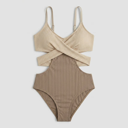 Damen-Badeanzug mit Rippenstruktur, Cut-Out-Details und Wickel-Taille-Swimwear for women-Alpenkind