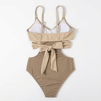 Damen-Badeanzug mit Rippenstruktur, Cut-Out-Details und Wickel-Taille-Swimwear for women-Alpenkind