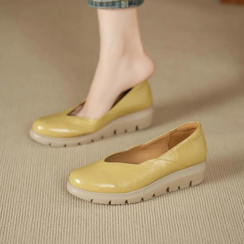 Damen-Ballerinas mit Keilsohle und V-Ausschnitt-Footwear for women-Alpenkind