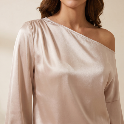 Damen-Bluse mit One-Shoulder-Ausschnitt und Ballonärmeln-Blouse for women-Alpenkind