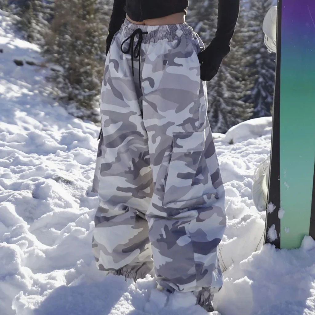 Damen Cargo-Snowboardhose mit Camouflage-Muster-Pants for Women-Alpenkind