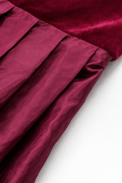 Damen Dirndl Set mit Samtoberteil und Schürze-Dirndl for Women-Alpenkind