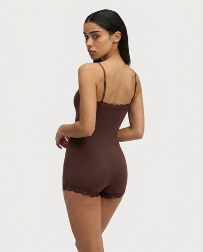 Damen-Einteiler mit verstellbaren Trägern und Spitzenbesatz-Jumpsuits for women-Alpenkind