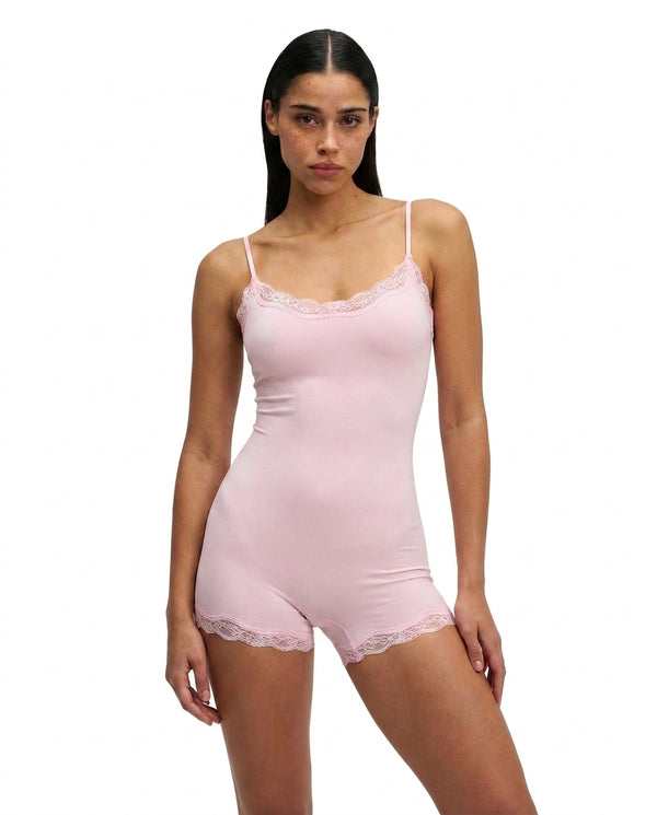 Damen-Einteiler mit verstellbaren Trägern und Spitzenbesatz-Jumpsuits for women-Alpenkind