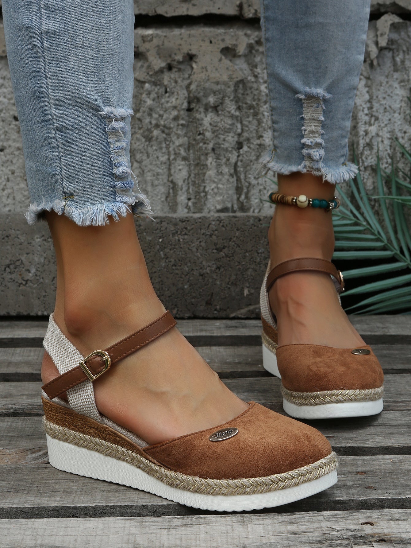 Damen-Espadrilles mit Keilabsatz und Knöchelriemen-Footwear for women-Alpenkind
