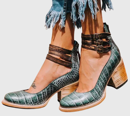 Damen Geschlossene Ankle-Boots mit Seitlichen Ausschnitten, Drei Schnallenriemen und Blockabsatz-Footwear for women-Alpenkind