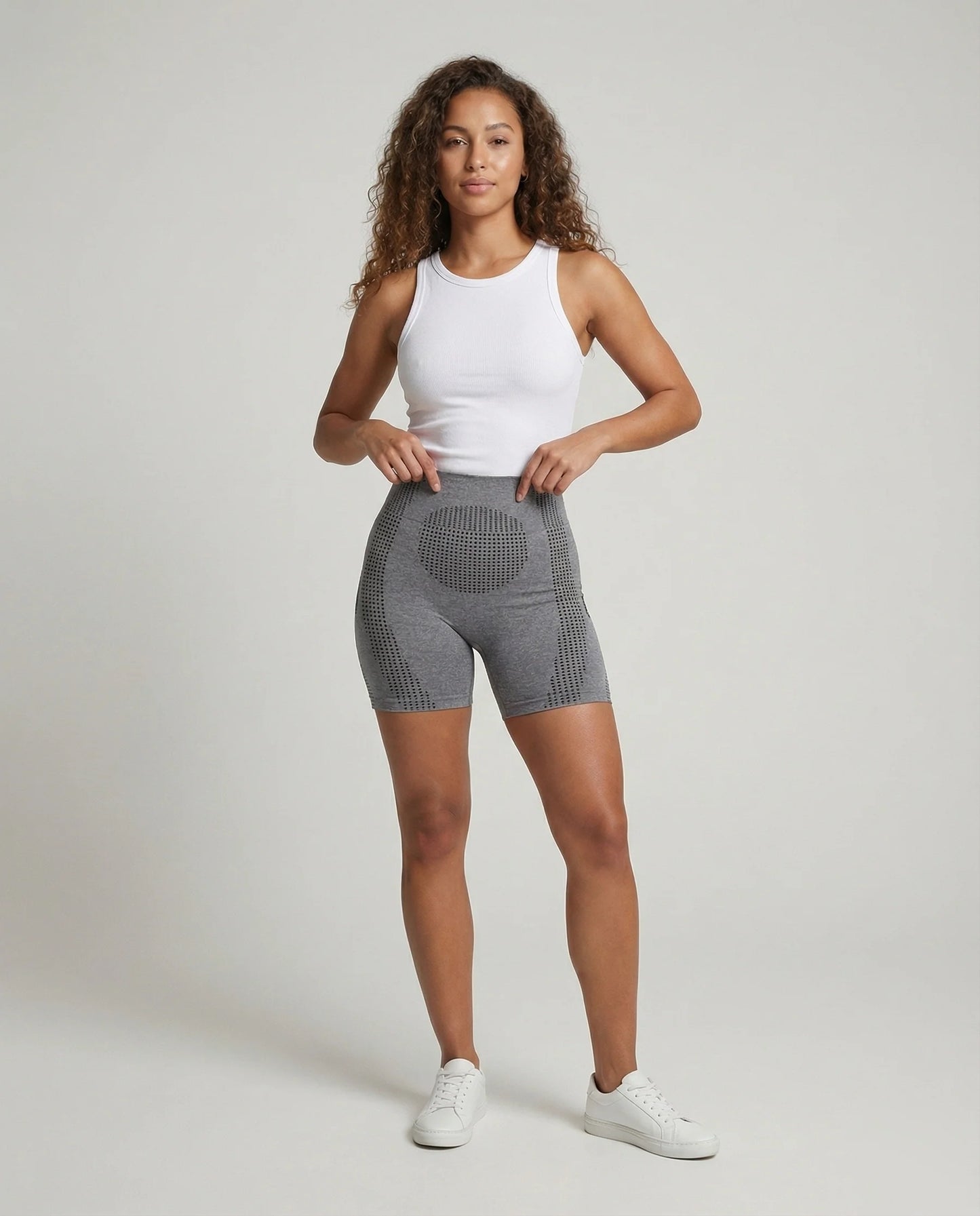 Damen High-Waist Nahtlose Shorts mit Perforierten Konturpanelen-Women shorts-Alpenkind