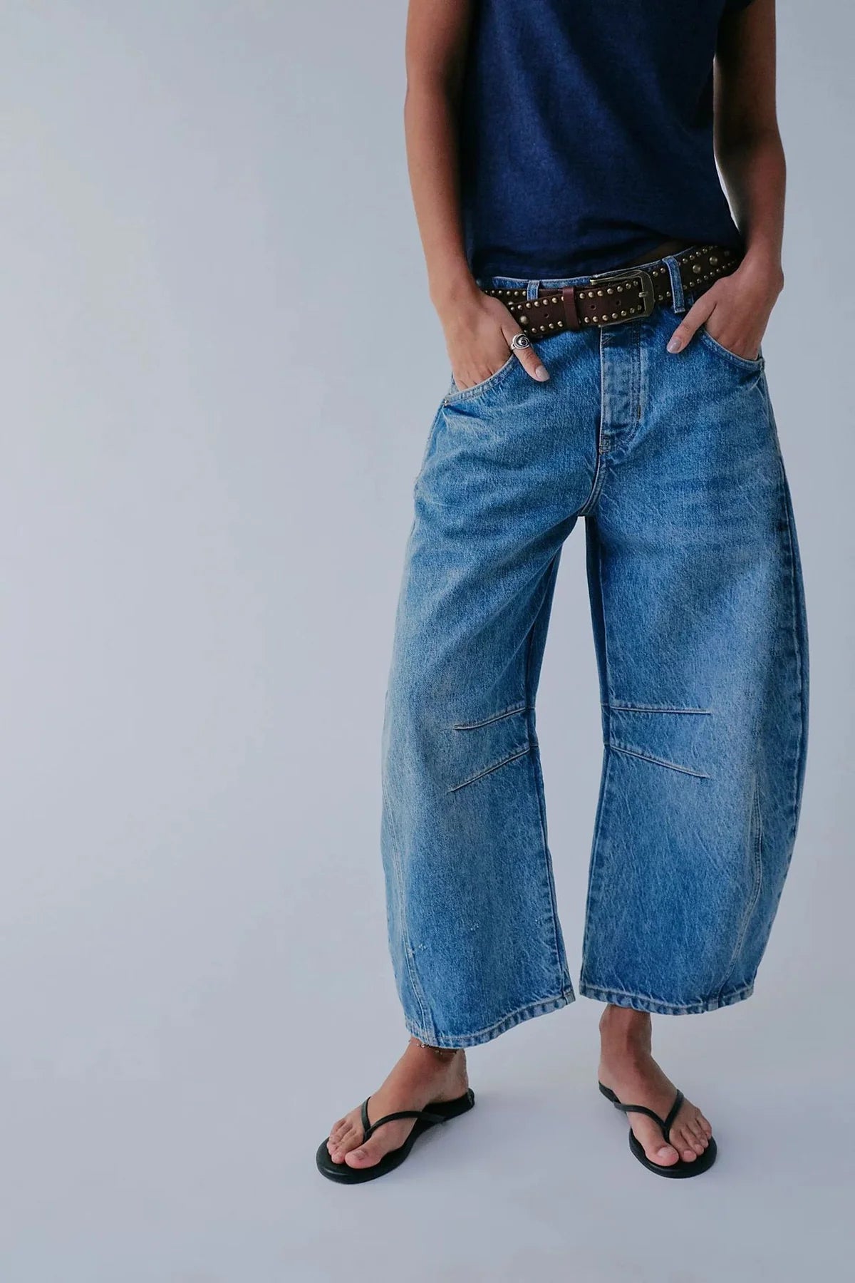 Damen Jeans mit weitem Bein und klassischer Taschenanordnung