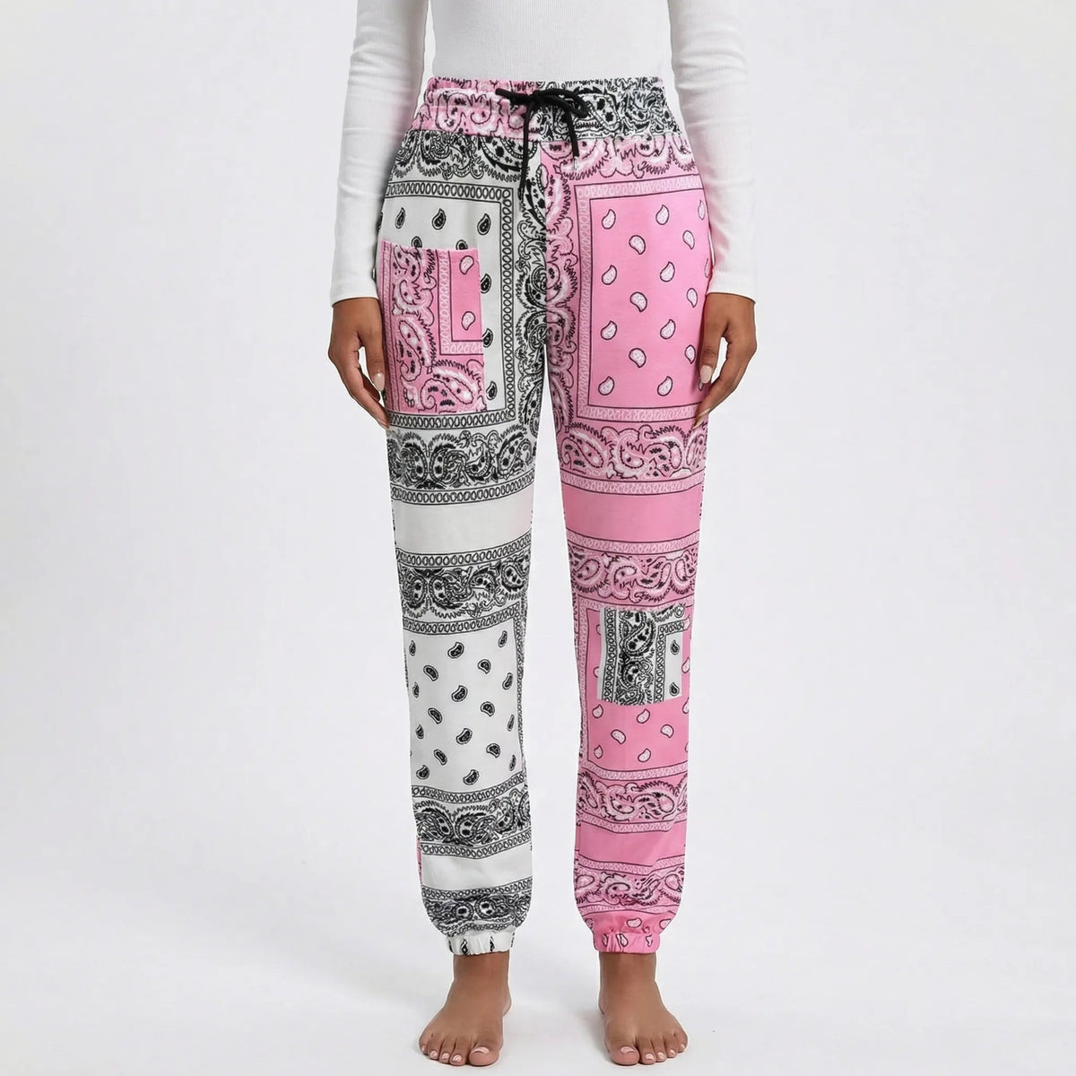Damen-Jogginghose mit Paisley-Muster-Pants for Women-Alpenkind