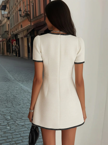 Damen Kurzarm Mini Kleid mit Knopfleiste und Kontrastbesatz-Mini Dress-Alpenkind