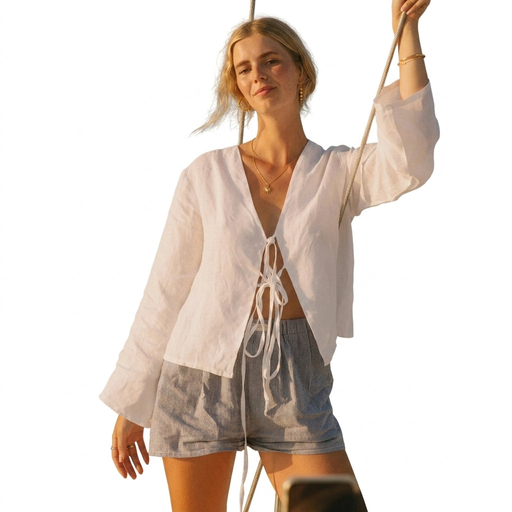 Damen-Kurzbluse mit V-Ausschnitt und Bindebändern-Blouse for women-Alpenkind