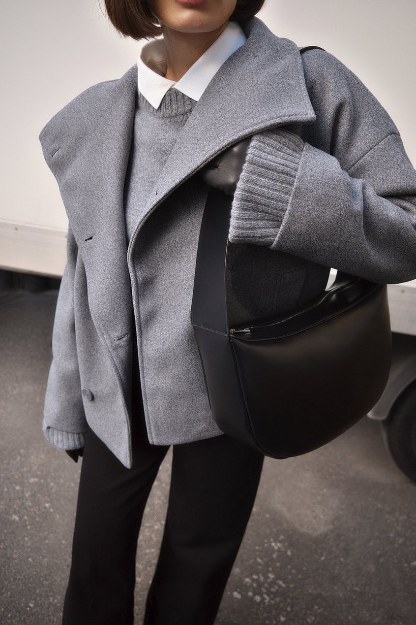 Damen Kurzjacke mit doppelter Knopfreihe und breitem Kragen