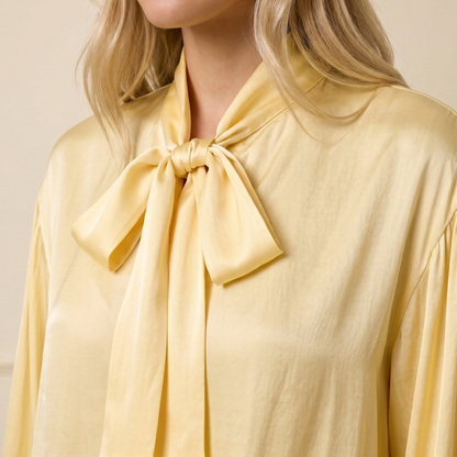 Damen-Langarmbluse mit Schluppenkragen und Manschetten-Blouse for women-Alpenkind