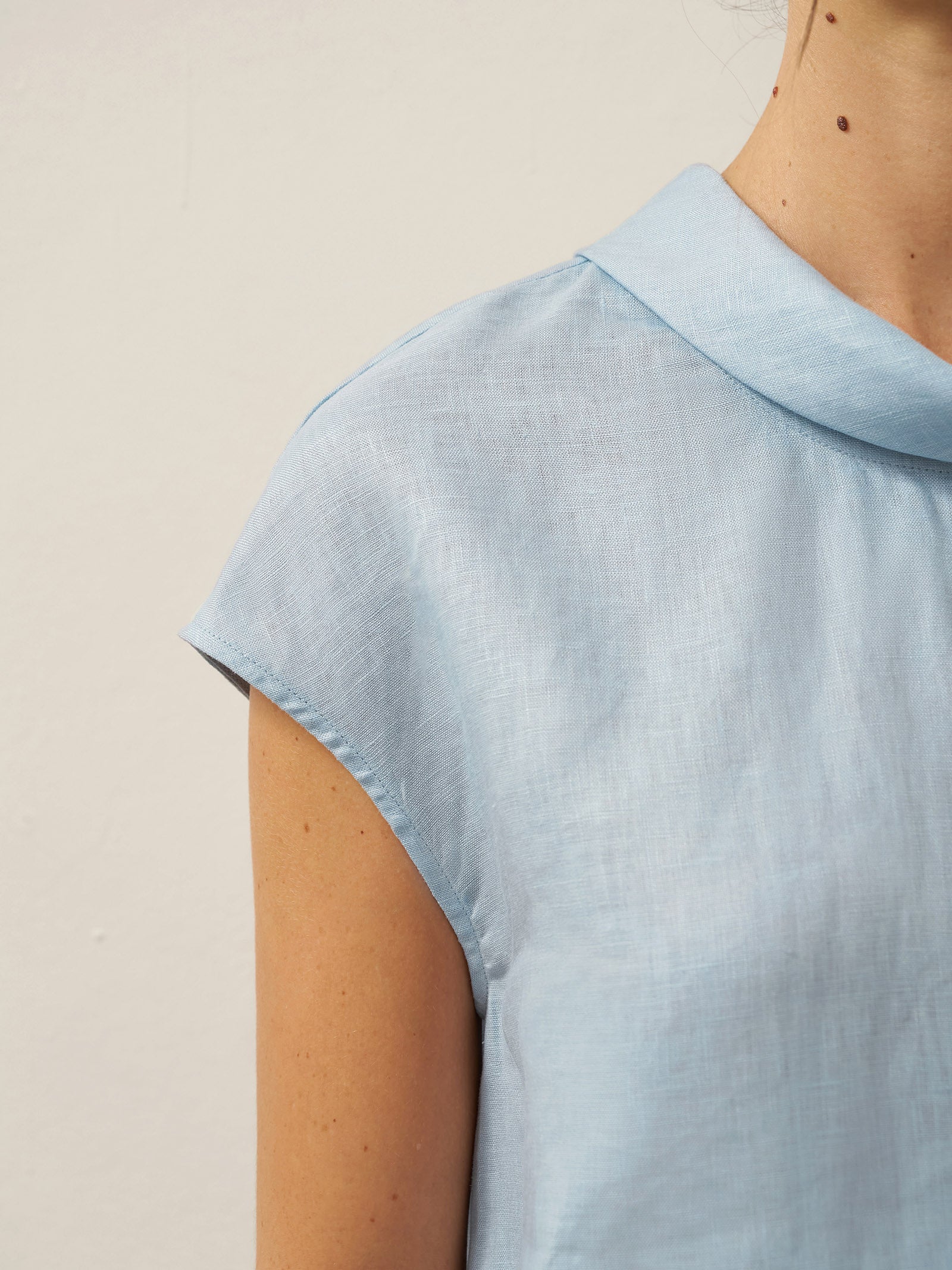 Damen-Leinentop mit Flügelärmeln und Umlegekragen-Tops for women-Alpenkind
