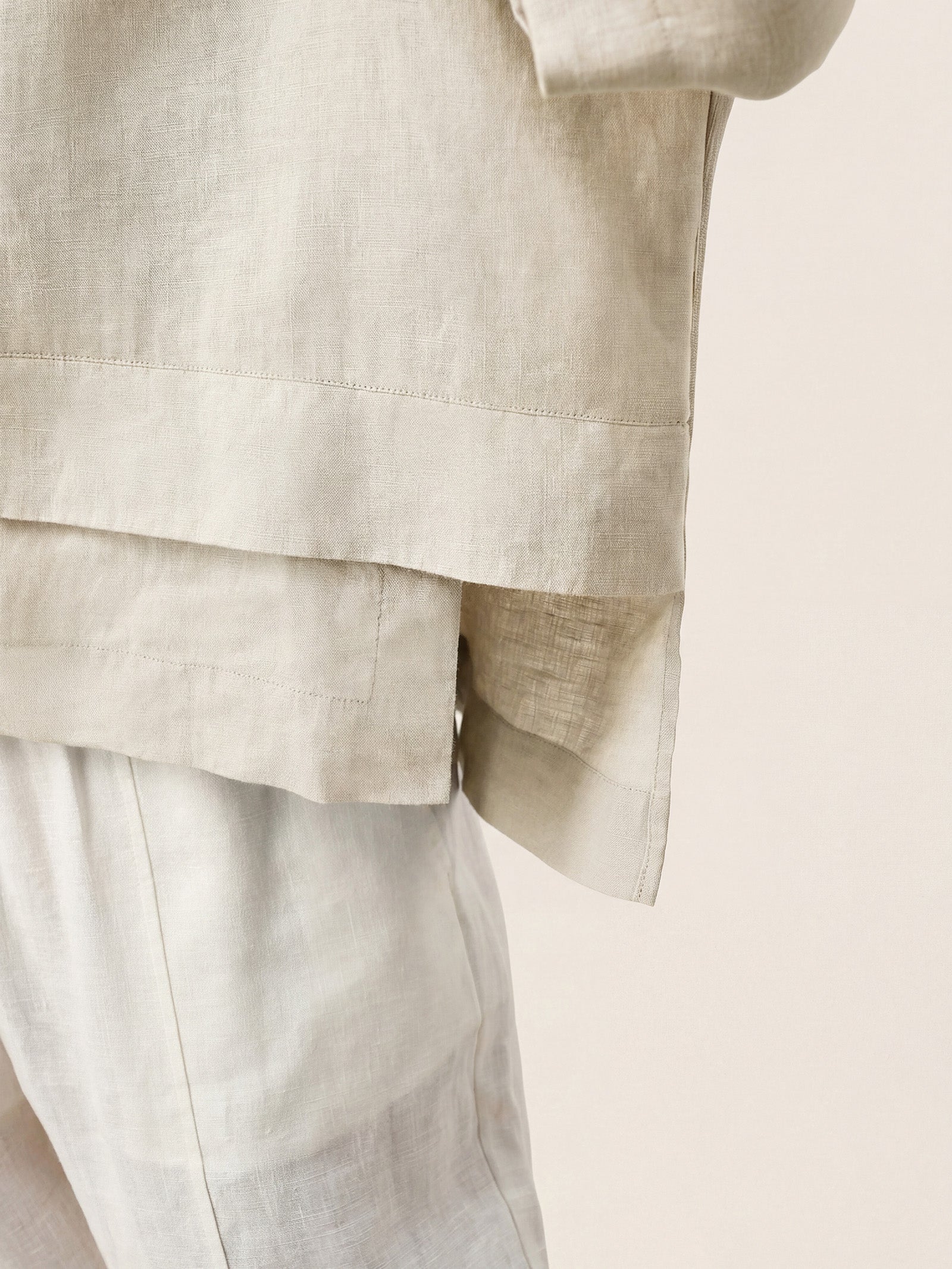 Damen-Leinentop mit V-Ausschnitt und Lagen-Saum-Tops for women-Alpenkind