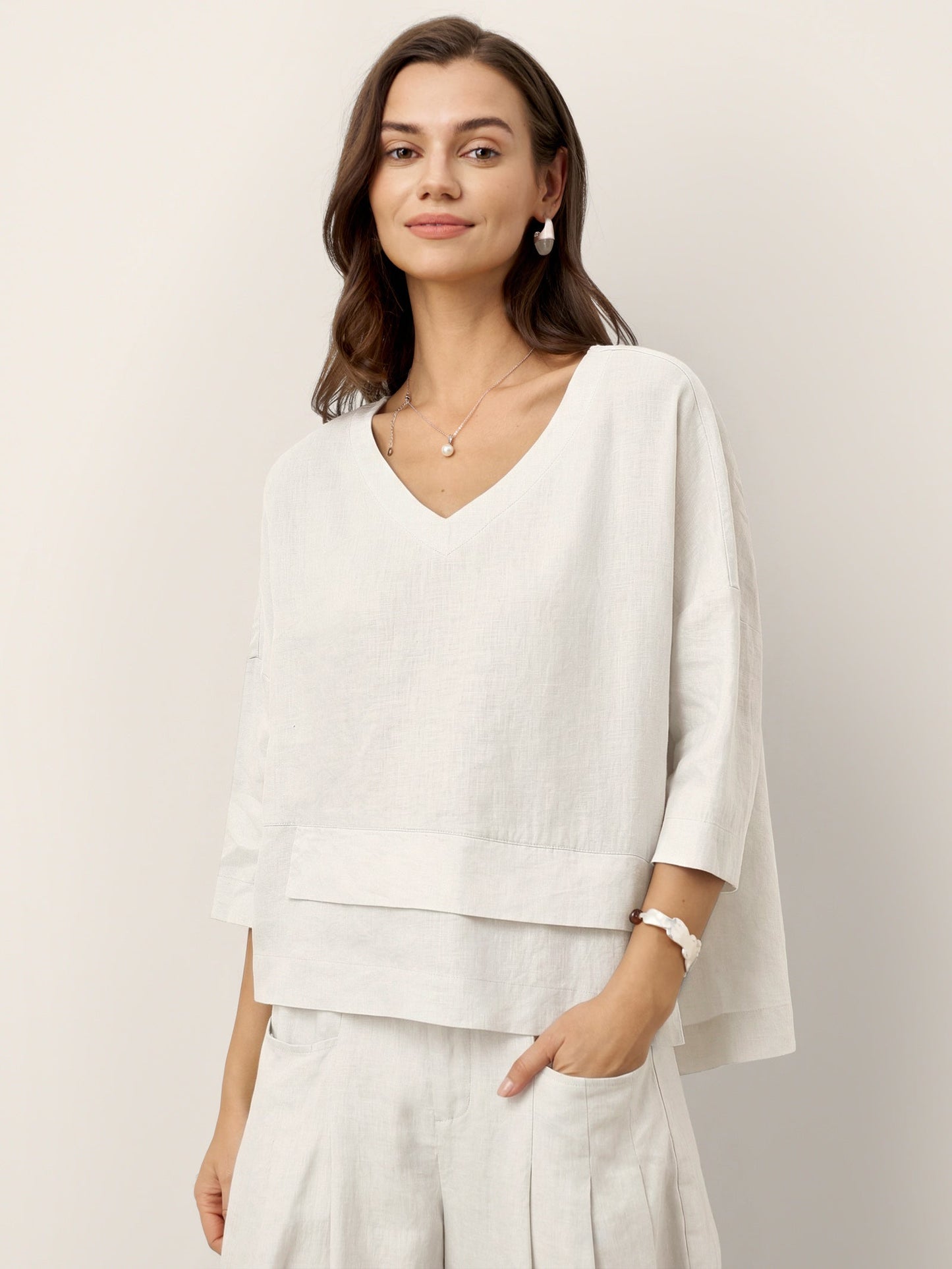 Damen-Leinentop mit V-Ausschnitt und Lagen-Saum-Tops for women-Alpenkind
