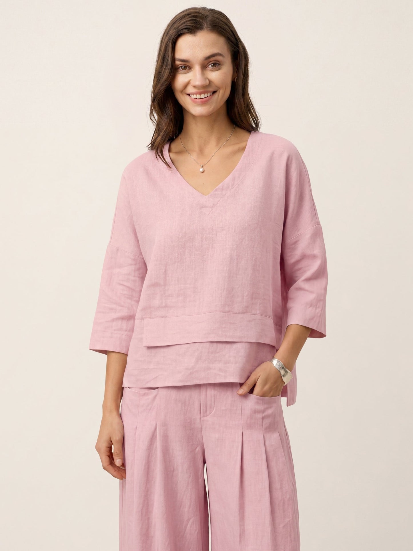 Damen-Leinentop mit V-Ausschnitt und Lagen-Saum-Tops for women-Alpenkind