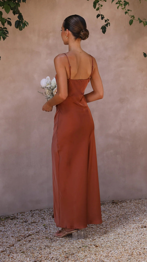 Damen-Maxikleid aus Satin mit geradem Ausschnitt-Maxi Dresses-Alpenkind