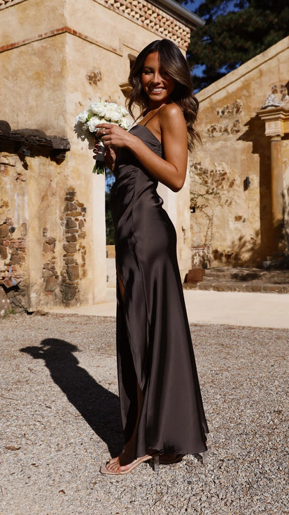 Damen-Maxikleid aus Satin mit geradem Ausschnitt-Maxi Dresses-Alpenkind