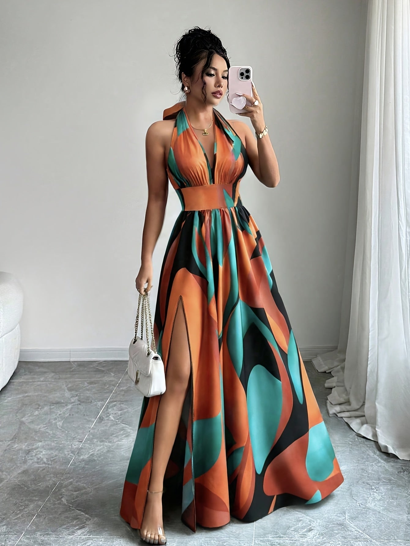 Damen Maxikleid mit Neckholder und abstraktem Print-Maxi Dress-Alpenkind