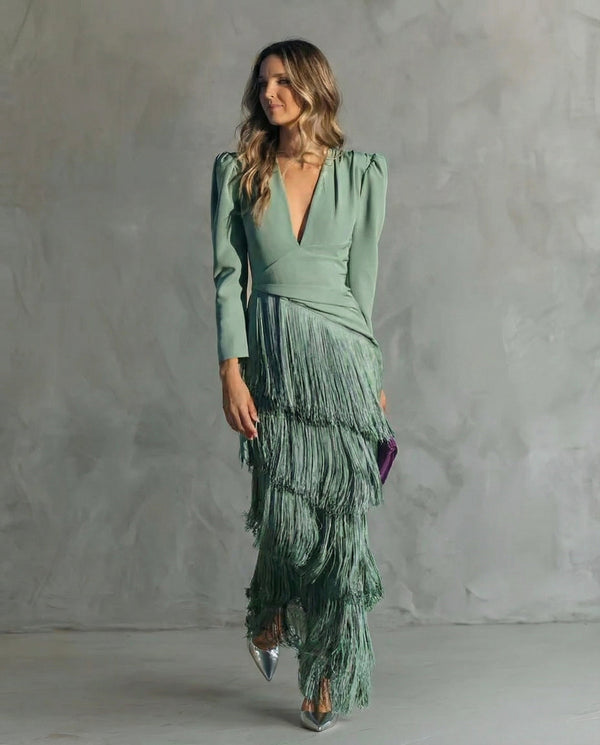 Damen-Maxikleid mit V-Ausschnitt und Fransenstufen-Maxi Dress-Alpenkind