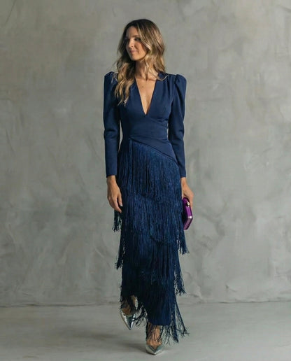 Damen-Maxikleid mit V-Ausschnitt und Fransenstufen-Maxi Dress-Alpenkind