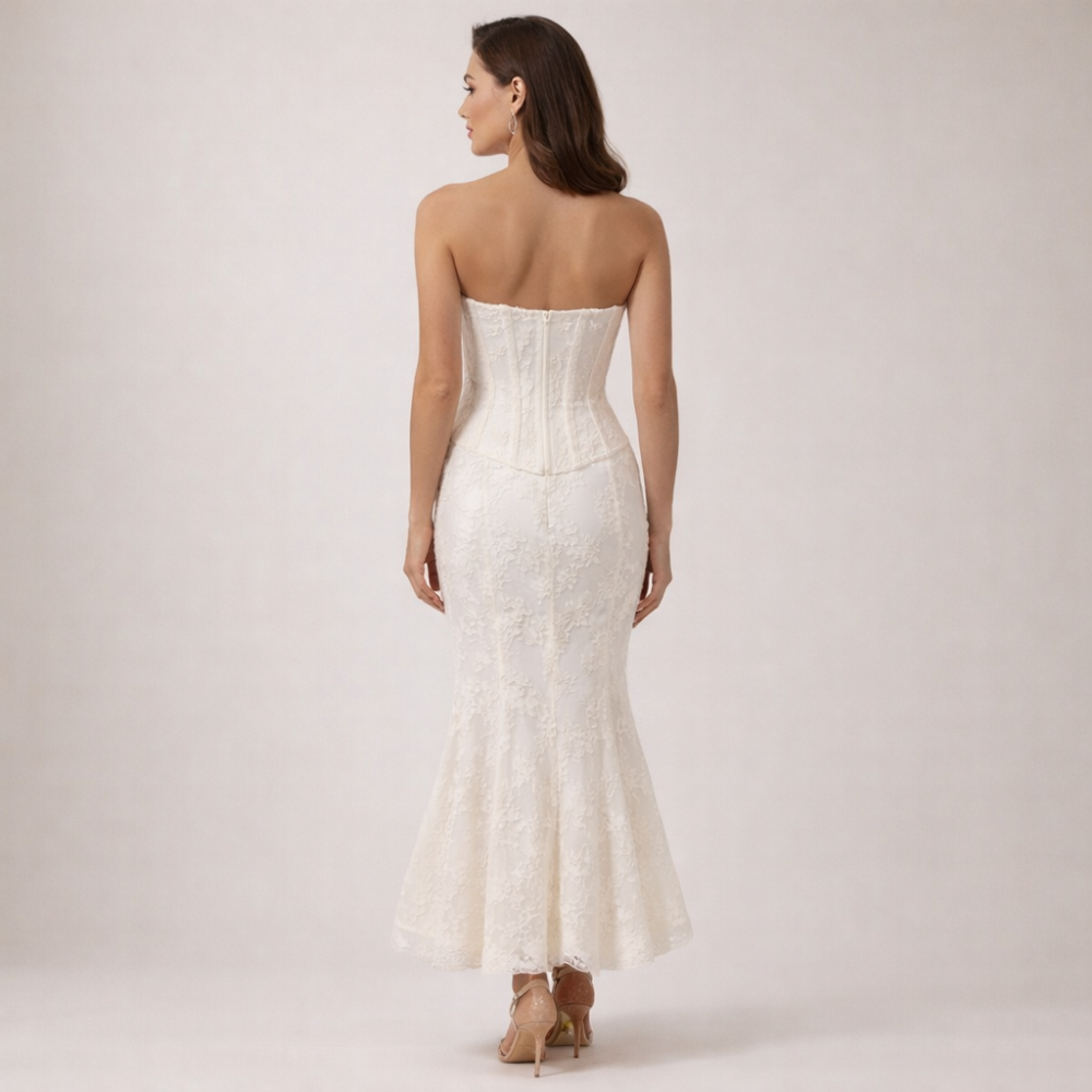 Damen Maxikleid trägerlos mit strukturiertem Oberteil und ausgestelltem Saum-Maxi Dress-Alpenkind