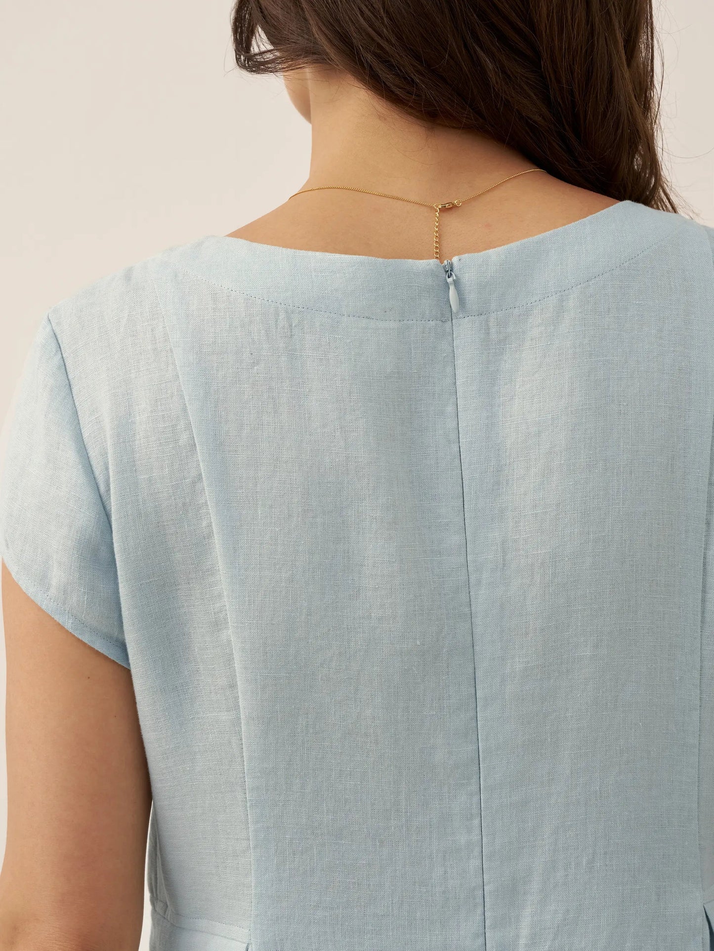 Damen Midi-Leinenkleid mit V-Ausschnitt und kurzen Ärmeln-Midi Dress-Alpenkind