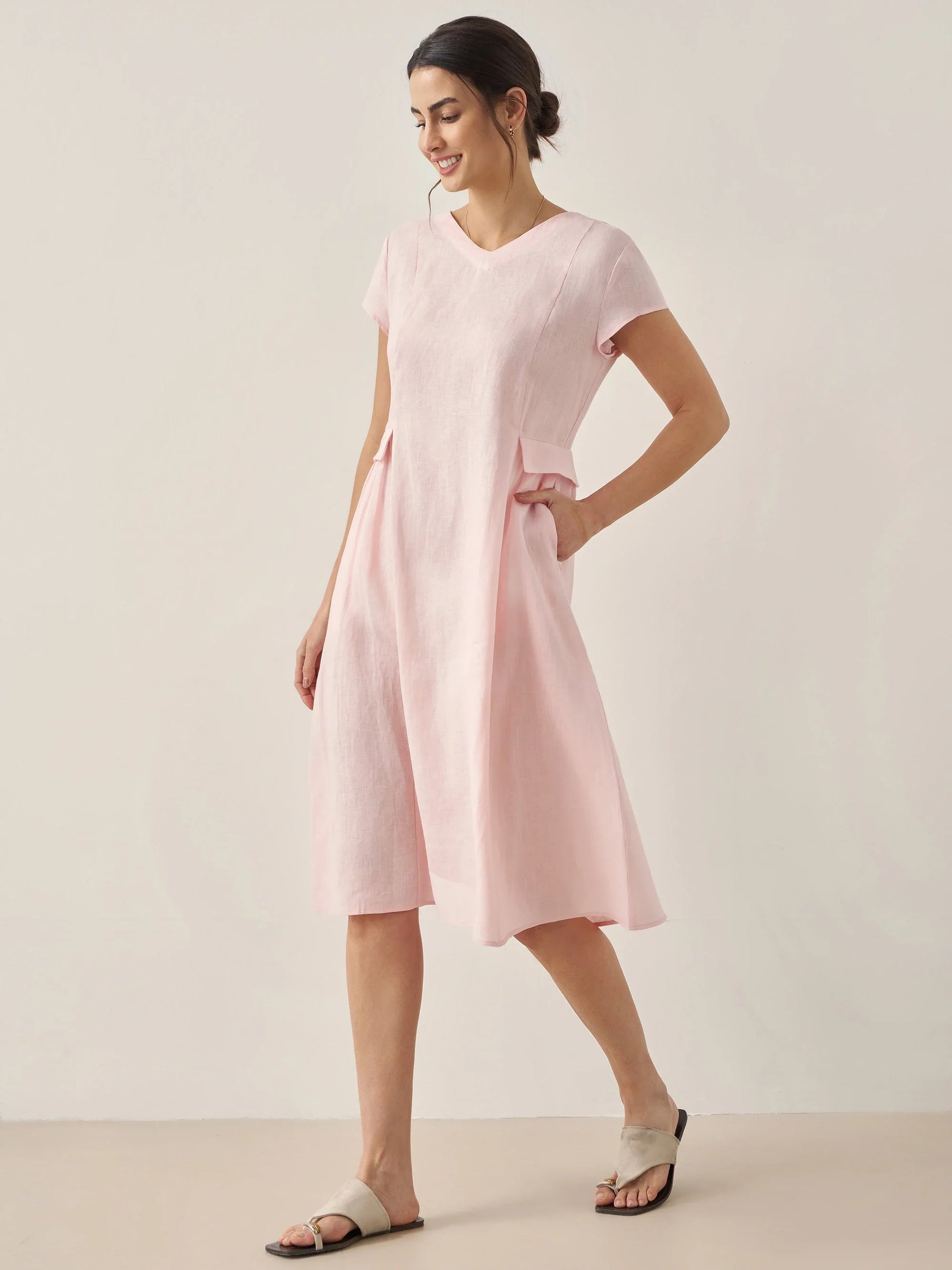 Damen Midi-Leinenkleid mit V-Ausschnitt und kurzen Ärmeln-Midi Dress-Alpenkind