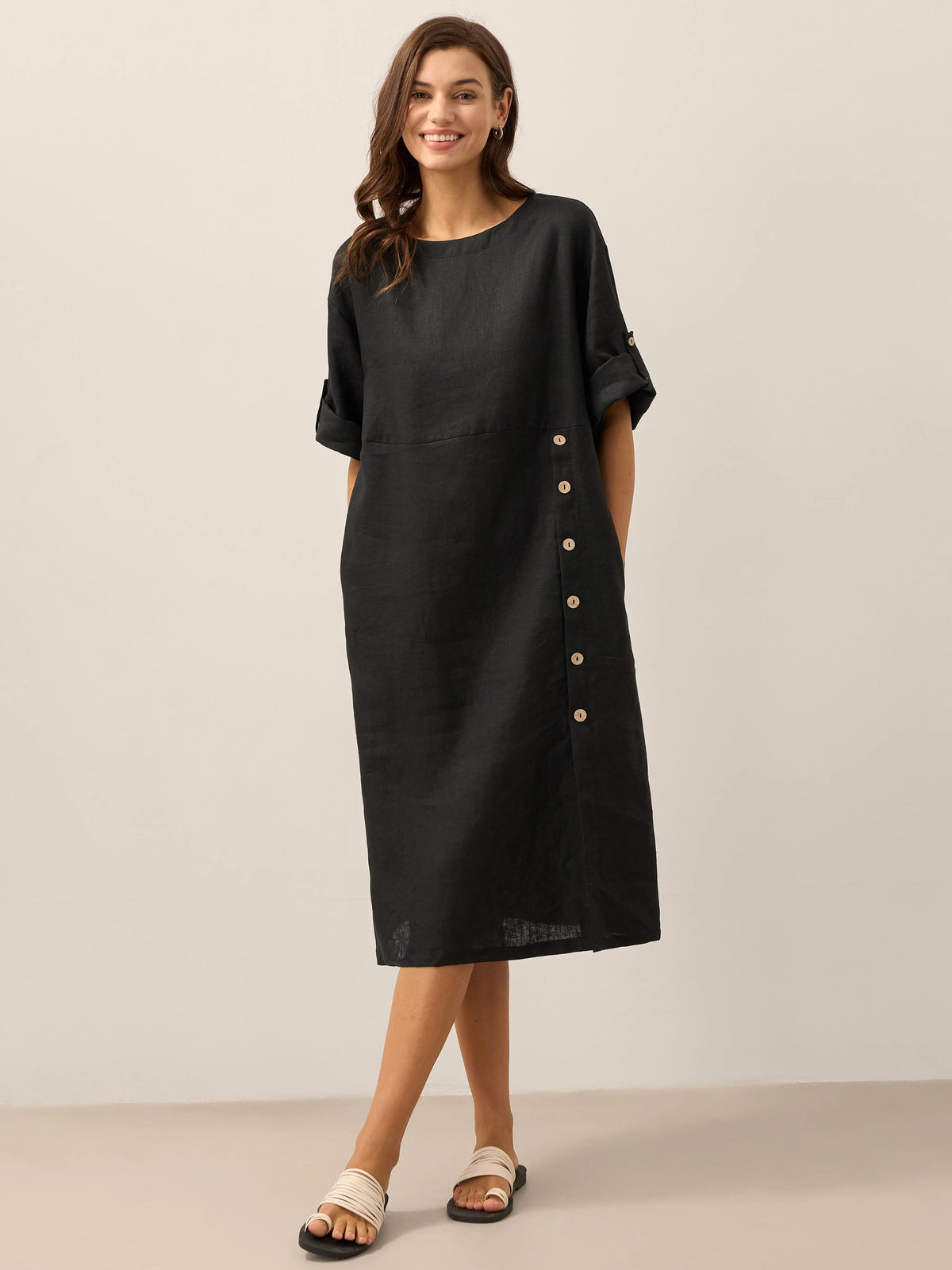 Damen-Midikleid mit Rundhalsausschnitt und seitlicher Knopfleiste-Midi Dress-Alpenkind