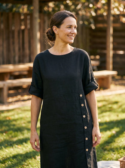 Damen-Midikleid mit Rundhalsausschnitt und seitlicher Knopfleiste-Midi Dress-Alpenkind