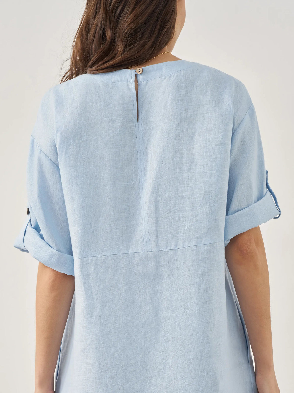 Damen-Midikleid mit Rundhalsausschnitt und seitlicher Knopfleiste-Midi Dress-Alpenkind