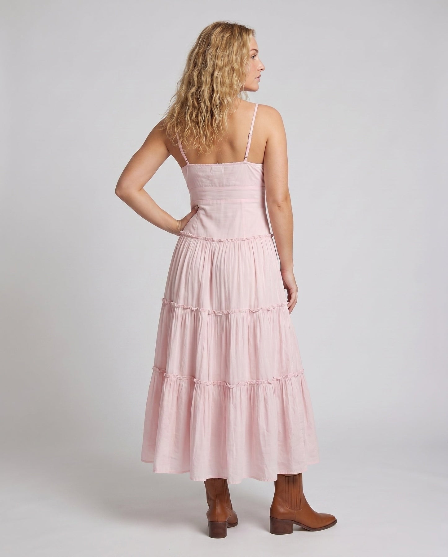 Damen-Midikleid mit Stufenrock und Spaghettiträgern-Maxi Dress-Alpenkind