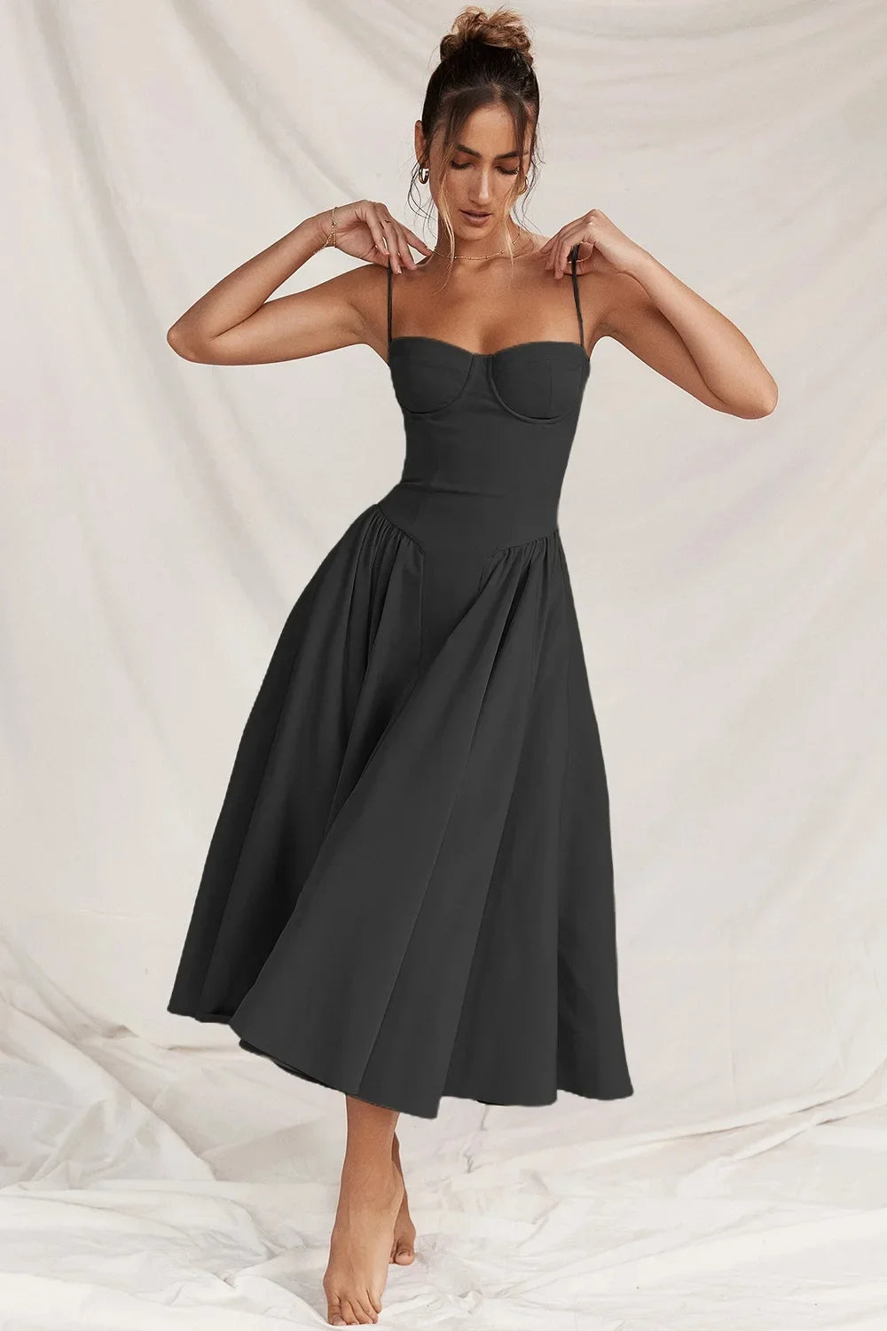 Damen Midikleid mit Trägern und strukturiertem Oberteil-Midi Dress-Alpenkind