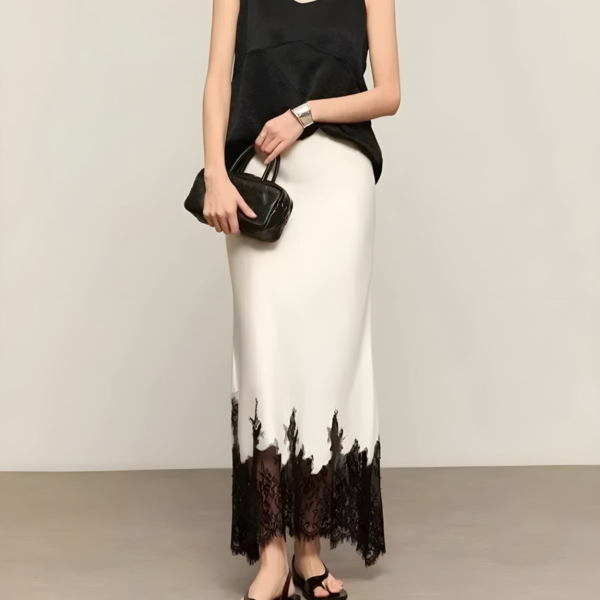 Damen-Midirock aus Satin mit Spitzensaum-Skirt for women-Alpenkind
