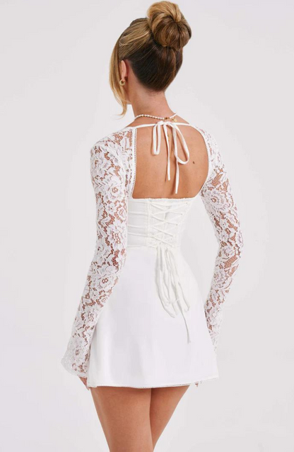 Damen Minikleid mit langen Spitzenärmeln und strukturiertem Brustbereich-Mini Dress-Alpenkind