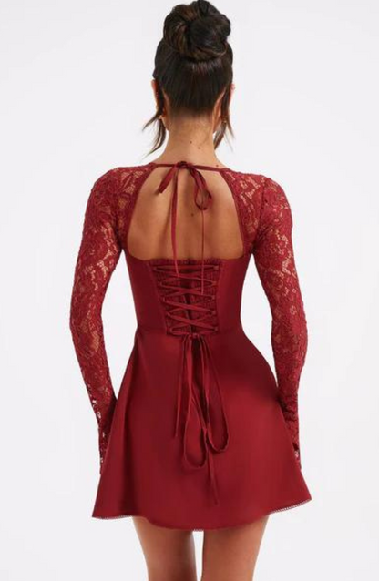 Damen Minikleid mit langen Spitzenärmeln und strukturiertem Brustbereich-Mini Dress-Alpenkind