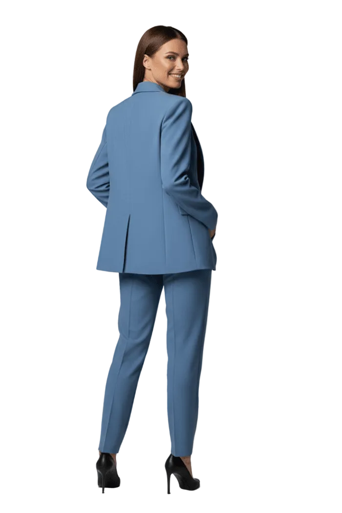 Damen-Outfit mit strukturierter Jacke und schmal geschnittener Hose-suits for women-Alpenkind