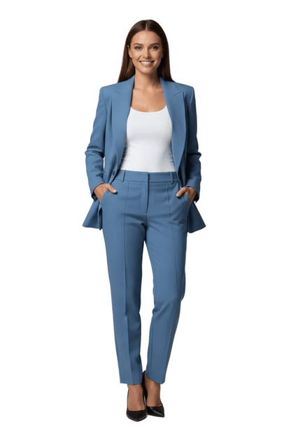Damen-Outfit mit strukturierter Jacke und schmal geschnittener Hose-suits for women-Alpenkind