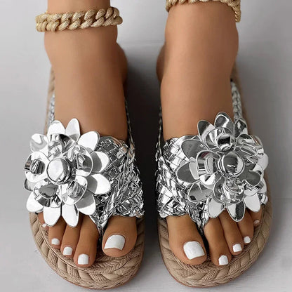 Damen-Sandalen mit geflochtenen Riemen und Blumenverzierung-Footwear for women-Alpenkind