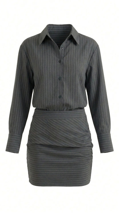 Damen-Set aus Nadelstreifen-Hemd und gerafftem Minirock-Jumpsuits for women-Alpenkind