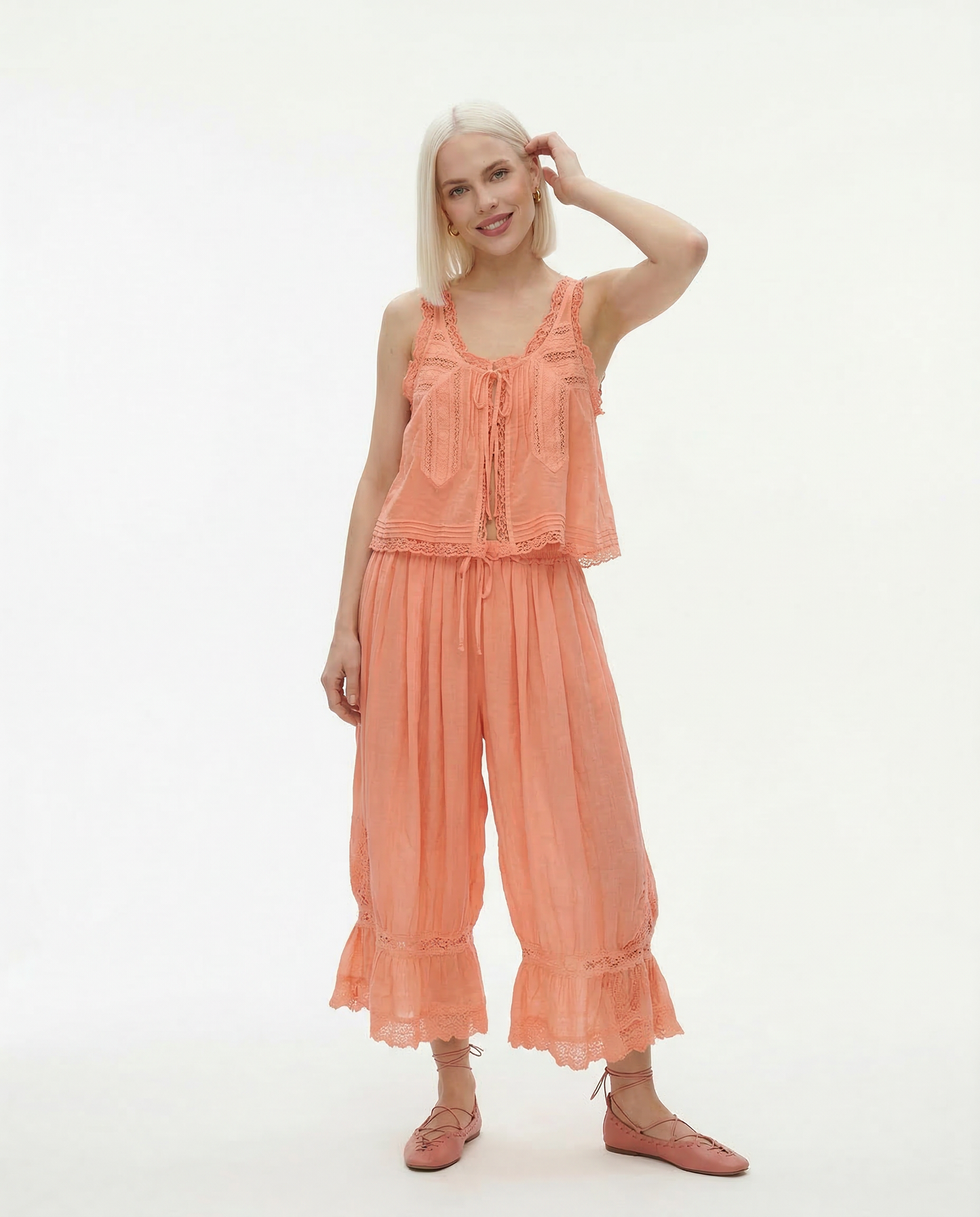 Damen-Set aus Weste mit Spitzenbesatz und Hose mit weitem Bein-Sets for women-Alpenkind