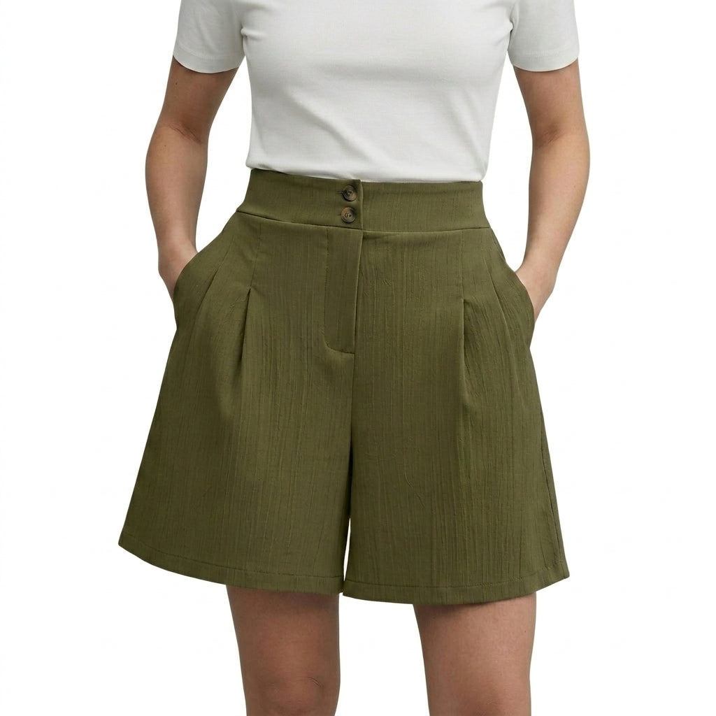 Damen Shorts mit hohem Bund und weitem Bein sowie Falten und zwei Knöpfen-Shorts for women-Alpenkind