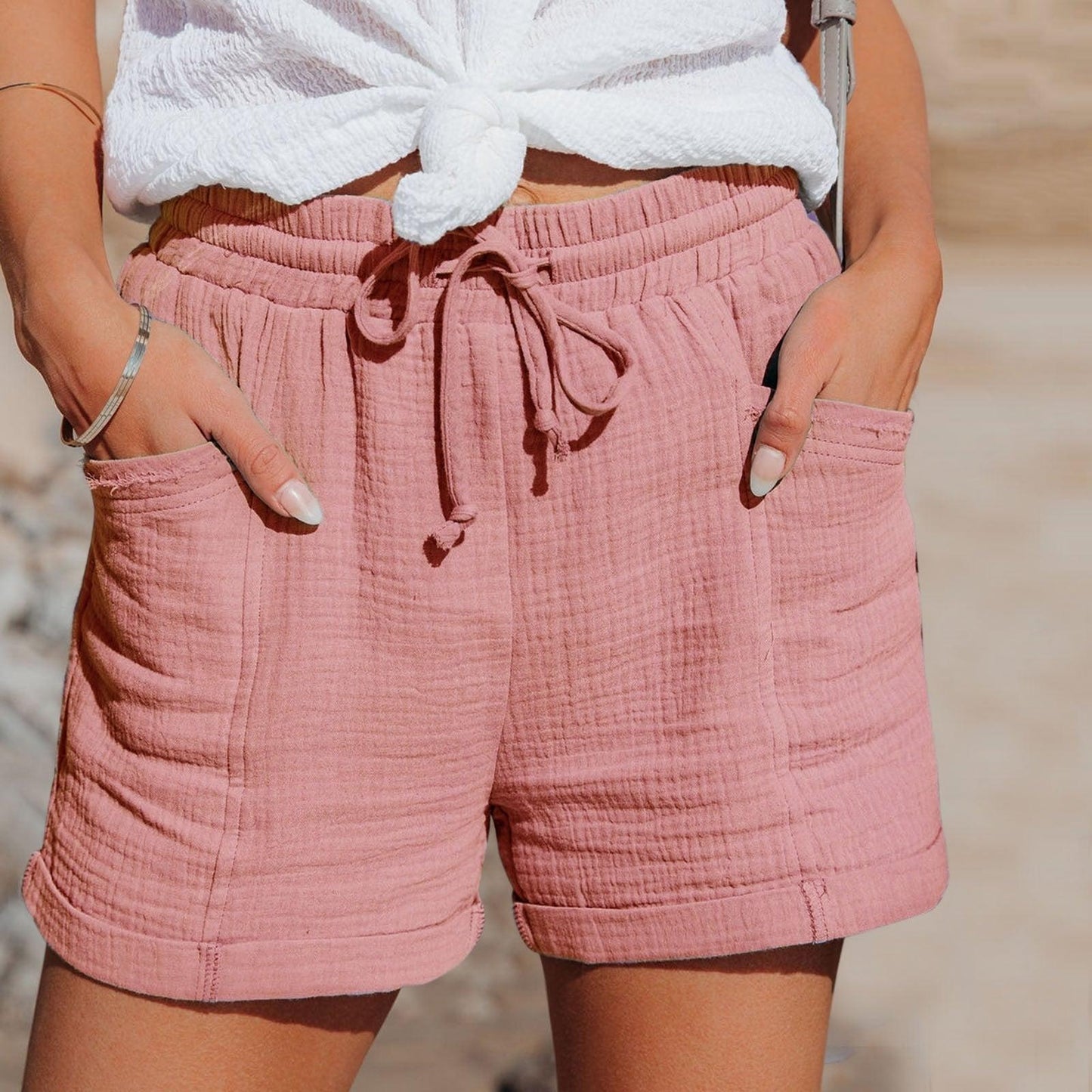 Damen Shorts mit Kordelzugbund und Aufgesetzten Taschen-Shorts for women-Alpenkind