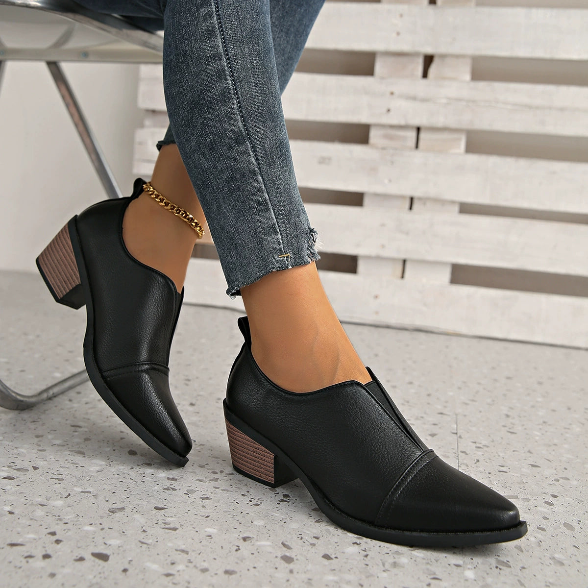 Damen Slipper-Schuhe mit Niedrigem Blockabsatz und Nahtdetail-Footwear for women-Alpenkind